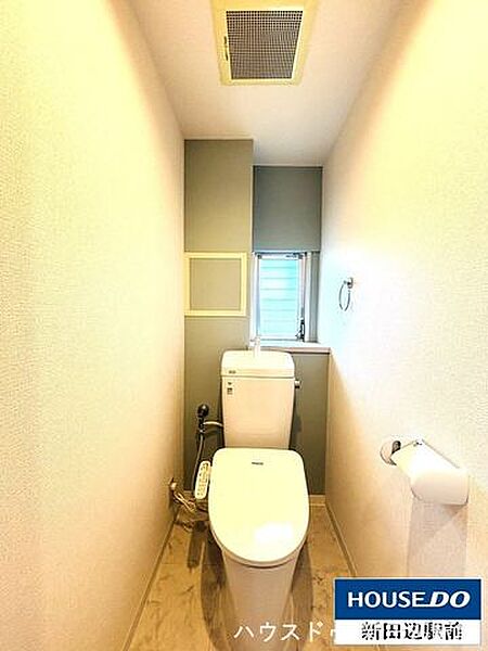 窓有りのトイレのため換気もすぐに完了します。