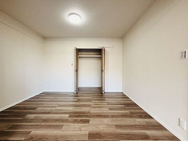 全居室収納完備。収納家具を減らして広々空間をお楽しみいただけるように工夫されていますね♪