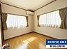 寝室：AIによる家具、調度品を消しています。2F洋室6帖は2面採光でクローゼット付です。