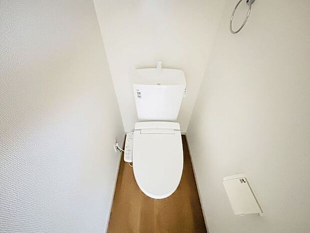 各階にトイレがございます。