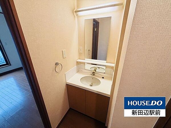 2階にも洗面台があります。