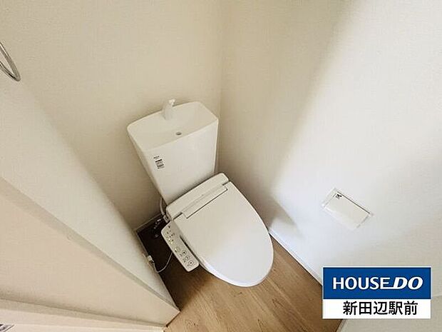 タオルホルダーがついているので、その場で手を洗い、その場で手を拭くことができます。