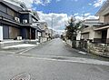 前面道路を含む...