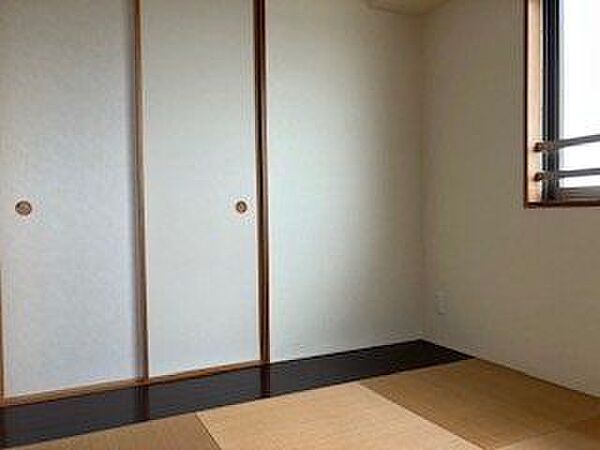 apartment 群馬県館林市本町４丁目
地図を見る