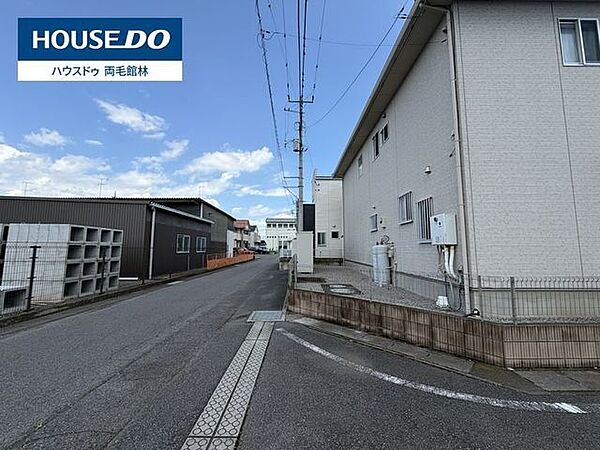 敷地への出入りがスムーズに行える道路状況です