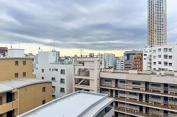 バルコニーから...