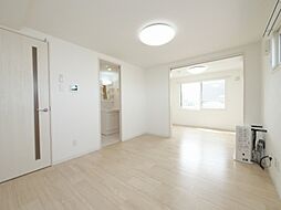 ラフィーネ発寒南 4階1LDKのリビング/ダイニング