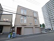 アールズグランデ山鼻 1階 築13年7ヶ月の賃貸物件