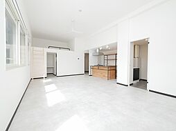 ピオネロ月寒 5階ワンルームのリビング/ダイニング