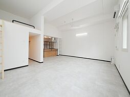 ピオネロ月寒 4階ワンルームのリビング/ダイニング