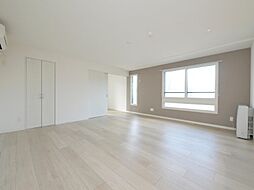 アルファスクエア宮の森2条 3階3LDKのリビング/ダイニング