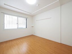 ｃｏｆｆｒｅｔ平和通6 1階1Kのリビング/ダイニング