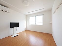 ｃｏｆｆｒｅｔ平和通6 2階1Kのリビング/ダイニング