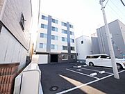 石山通駅より徒歩7分 2階 築2年7ヶ月の賃貸物件