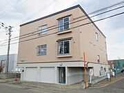 南平岸駅より徒歩12分 2階 築9年5ヶ月の賃貸物件