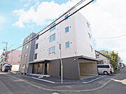 美園駅より徒歩12分 築1年9ヶ月 4階建の賃貸物件
