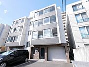 平岸駅より徒歩4分 3階 築18年9ヶ月の賃貸物件
