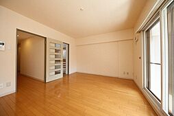 メゾンドブーケパーク 5階2LDKのリビング/ダイニング