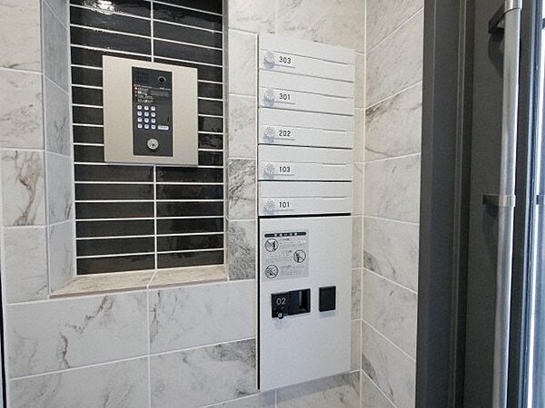 apartment 北海道札幌市西区二十四軒一条５丁目1-2　ラ・ポール二十四軒2号館107号室
