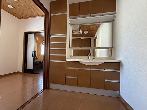 detached 北海道砂川市吉野一条南７丁目
地図を見る