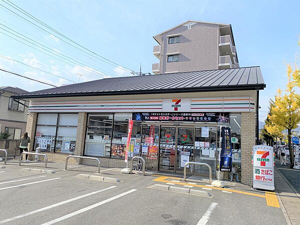セブンイレブン京都樫原水築町店まで徒歩３分（約173ｍ）