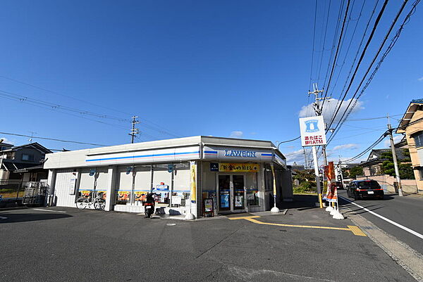 ローソン伏見久我橋店まで徒歩10分（約726ｍ）