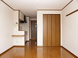 フラワー5号館 1階ワンルームのリビング/ダイニング