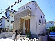 高根木戸駅より徒歩20分 築4年8ヶ月 3階建の賃貸物件