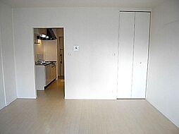 ル・プレジール 1階1Kのリビング/ダイニング