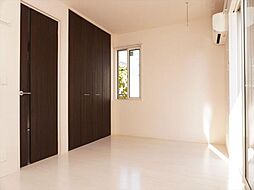 オーカー・ボア 2階1Kのリビング/ダイニング