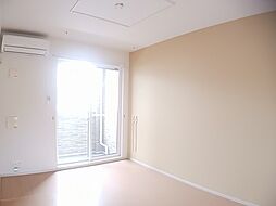 トルハルバン 102 1階1LDKのリビング/ダイニング