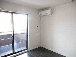 グラン・ジェルメ 201 2階2LDKのリビング/ダイニング