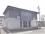 上野市駅より徒歩11分 築6年4ヶ月 2階建の賃貸物件