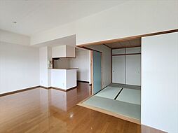 佳千ビルIII 502 5階2LDKのリビング/ダイニング