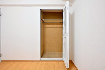 洋室2の収納です♪