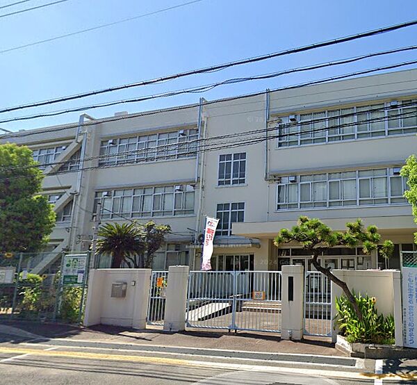 吹田市立吹田東小学校（約120ｍ）