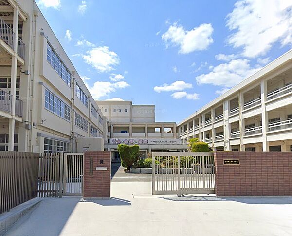 吹田市立第五中学校（約130ｍ）