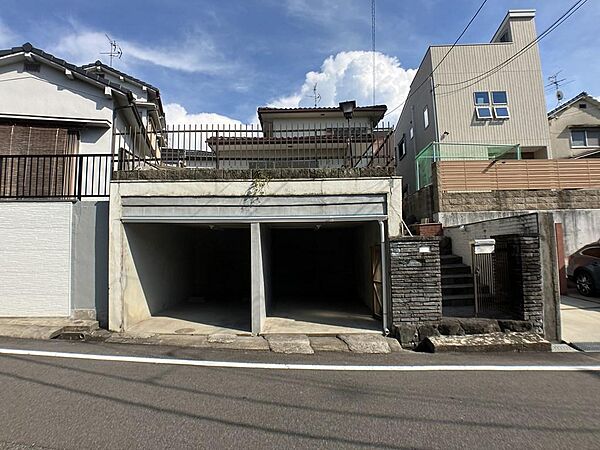 外観：327001693280