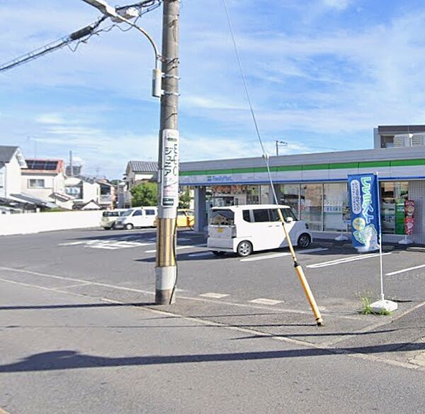 ファミリーマート堺土師店（約150ｍ）