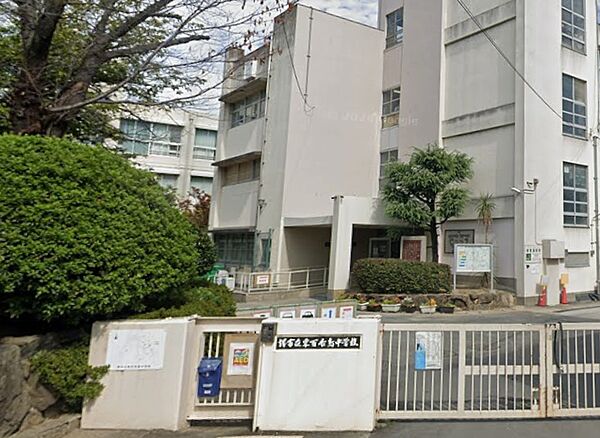 堺市立東百舌鳥中学校（約1700ｍ）