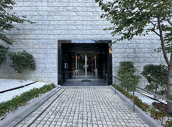 エントランスを拡大表示