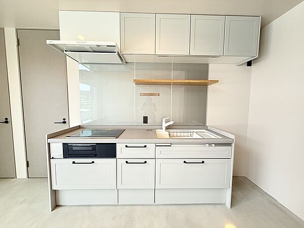 使い勝手の良いシステムキッチン モデル棟