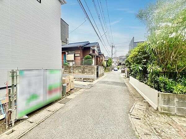 接道状況：北西側約4ｍ市道