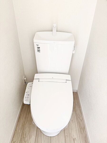 嬉しい温水洗浄便座付きトイレ モデル棟