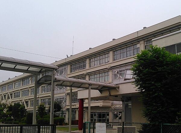 柏市立柏第三中学校（1100m）