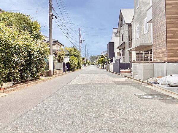 接道状況：南西側約6ｍ公道、北西側約6ｍ公道