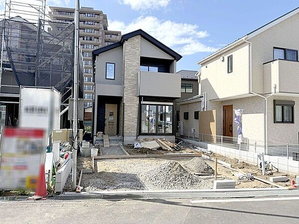現況；建築中