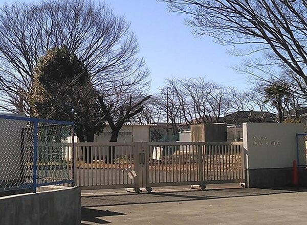 我孫子市立湖北台東小学校（422m）