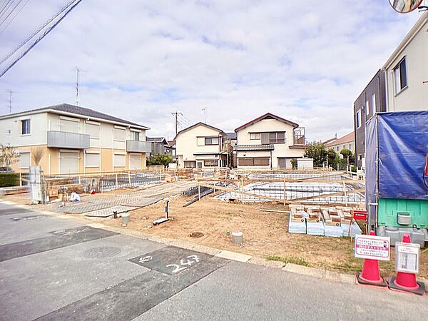 現況；建築中