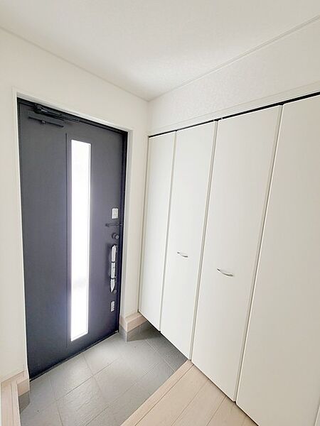 玄関 同社施工例となります。